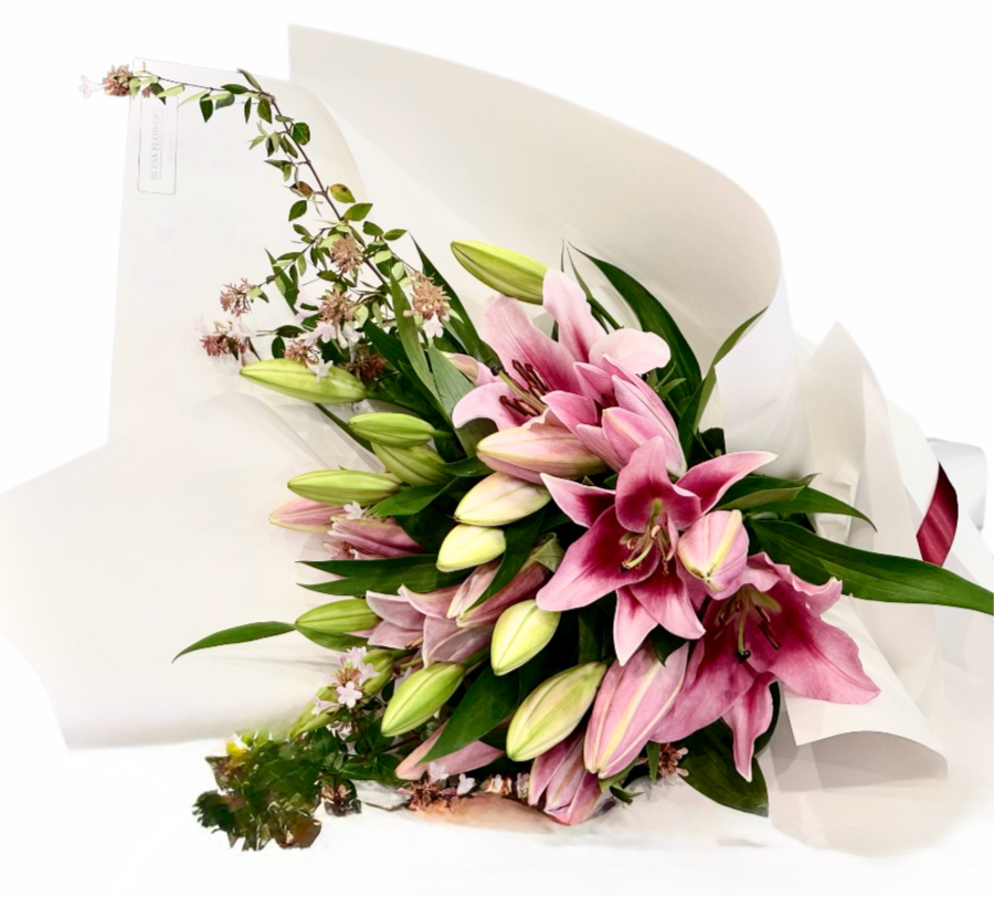 Elegant Oriental Lilies Bouquet – Fragrant & Stunning Blooms Secondary image